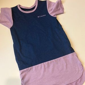Girls Columbia Omnishade dress with pockets. Size XXS(4-5)